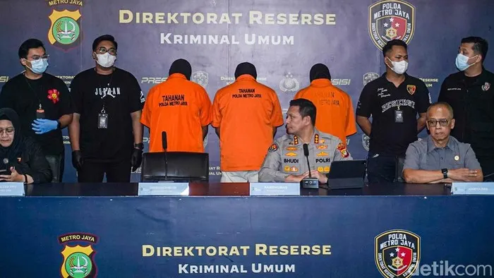 7 Fakta 3 Tersangka Pengeroyok Bambang Setiawan Saat Kerusuhan 27 Agustus