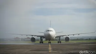 Dampak Abu Anak Krakatau, 8 Bandara Ditutup, 1.558 Penerbangan Ditunda