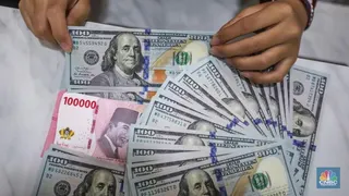 Jelang Akhir Pekan Rupiah Ditutup Melemah, Dolar AS Naik ke Rp16.585