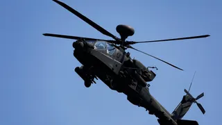 Dua Tentara Tewas dalam Kecelakaan Helikopter AH-64 Apache di Texas
