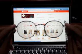 Aturan Baru Biaya Layanan E-Commerce dari Kementerian UMKM untuk Pelaku Usaha