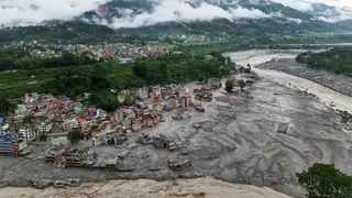 Kota Bak Ditelan Lumpur, Penampakan Dahsyatnya Banjir Bandang Nepal