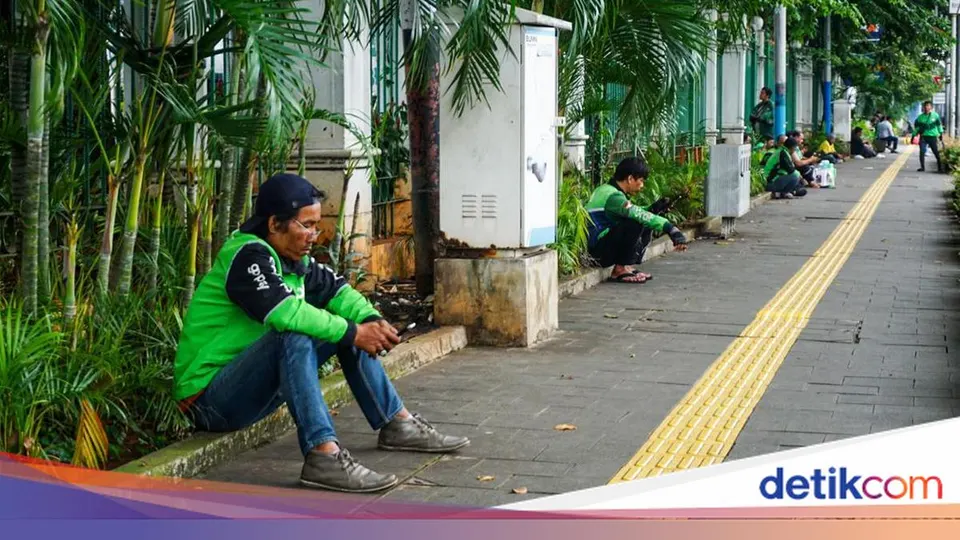 Potongan Aplikator 8 Persen, Kebijakan Baru dan Realitas Pendapatan Pengemudi Ojol