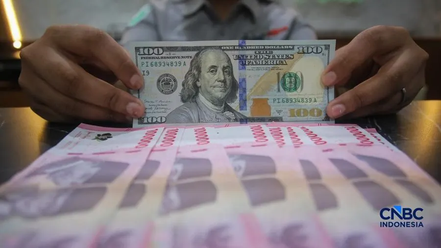 Rupiah Berakhir di Zona Merah, Dolar AS Ditutup Naik ke Rp17.710