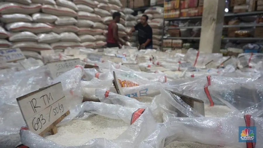 Geger Mantan Menteri Diam-Diam Jualan Beras di Glodok, Keluarga Kaget