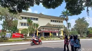 Cara Memantau Kelancaran Administrasi Saat KPK Segel Ruangan Rektor Unsoed