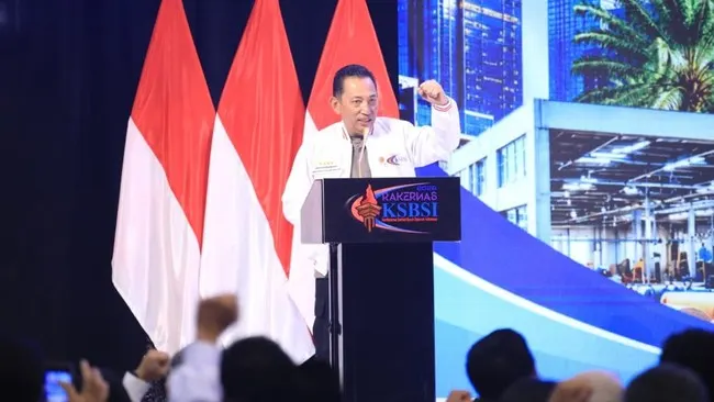Kapolri Tekankan Peningkatan Daya Saing Buruh Hadapi Perkembangan Regulasi dan Teknologi Global