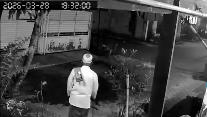 Warga Geruduk Rumah Pasutri Penyiram Air ke Jemaah Salat di Pasar Kemis Tangerang