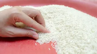 Menghindari Kerugian Belanja Akibat Peredaran Beras Fortifikasi Tidak Standar