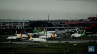 Kemenhub Naikkan Batas Maksimal Fuel Surcharge Tiket Pesawat Jadi 40%