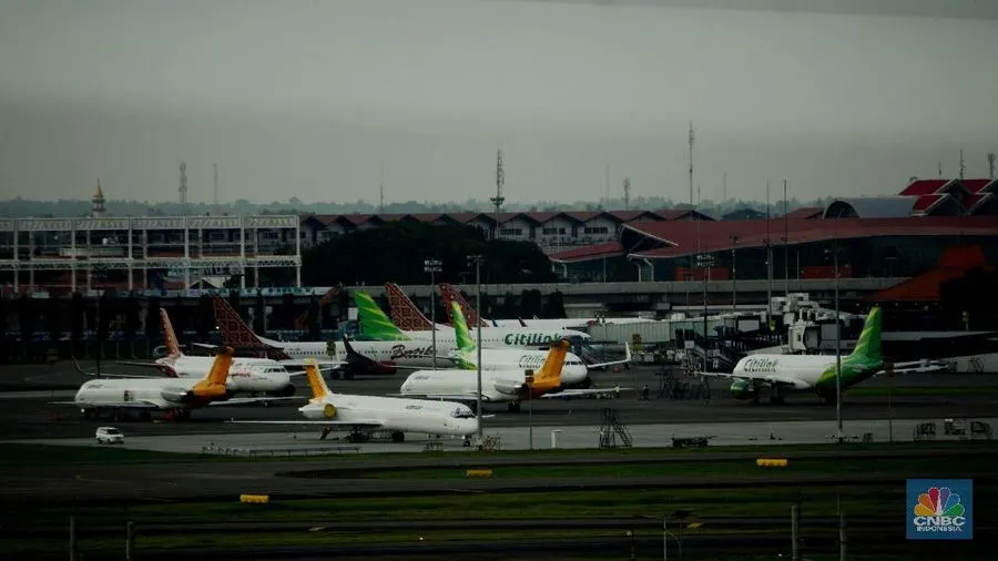 Kemenhub Naikkan Batas Maksimal Fuel Surcharge Tiket Pesawat Jadi 40%