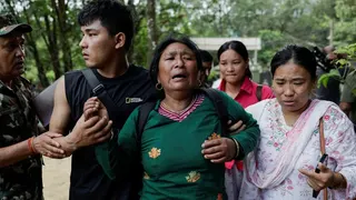 Warga Nepal Diminta Evakuasi Menyusul Luapan Danau Longsor di Perbatasan Tibet