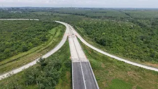 Penyelesaian Tol Palembang-Betung dan Betung-Tempino-Jambi Dikebut untuk Perkuat Ekonomi Sumatra