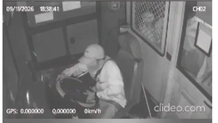 Sopir TransJ Ngerem Bikin Penumpang Jatuh Ternyata Hindari Motor Potong Jalur