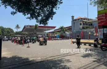 Pertamina Patra Niaga Gandeng Pemprov Sulsel Urai Antrean BBM di SPBU Makassar