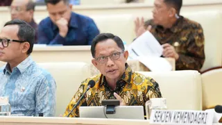 Strategi Penguatan Kapasitas Kepala Daerah dan Optimalisasi Layanan Publik