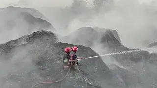 Api Masih Menyala, 600 Personel Gabungan Dikerahkan Padamkan Kebakaran TPA Galuga Bogor