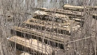 Camat Respons Kemunculan Kuburan Kuno di Dasar Waduk Gajah Mungkur