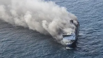 Cara Menghadapi Kedaruratan di Laut bagi Sopir Ekspedisi Logistik