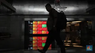 IHSG Sesi I Ditutup Menguat 0,36% ke Level 6.484