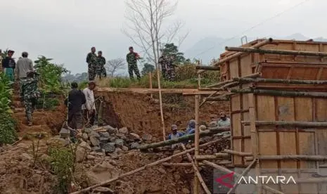 Peran Pembangunan Jembatan Garuda Temanggung dalam Mendukung Mobilitas Ekonomi Desa