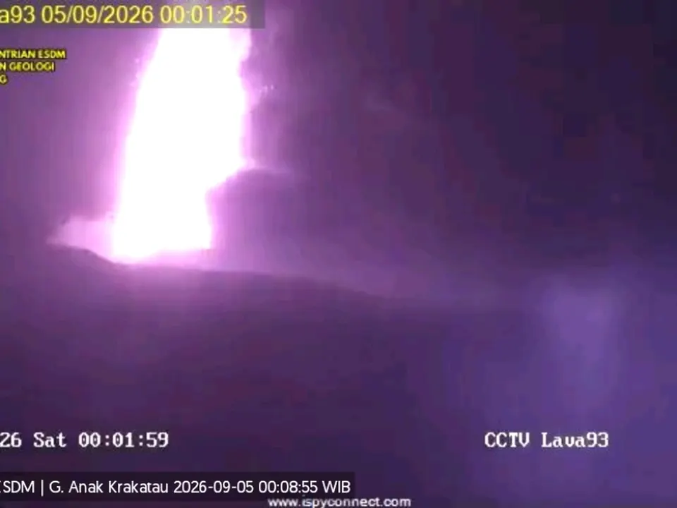 CCTV Pemantau Anak Krakatau Rusak Usai Kena Lontaran Material Erupsi