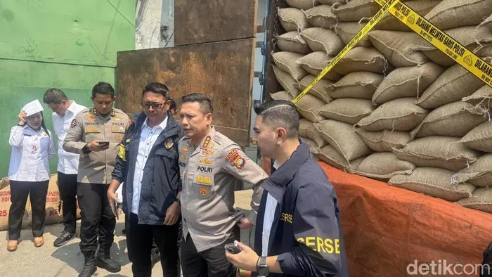 Polisi Selidiki Pemalsuan Dokumen Impor 49,8 Ton Kacang Tanah Asal India