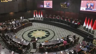 Putusan MK Terkait Larangan Penggunaan Anggaran Pendidikan APBN untuk Dana MBG