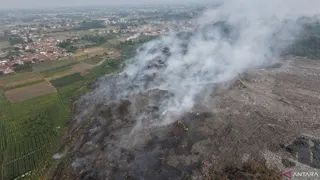 Bupati Bogor Ungkap Luas Area Kebakaran TPA Galuga Capai 7,1 Hektare