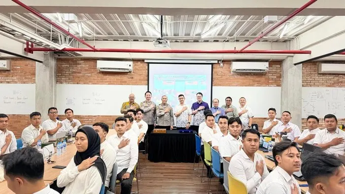 Polda Metro Bekali Pelajar Perlindungan Digital di Era AI