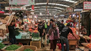 Pramono Berencana Bentuk Koperasi Pedagang Pasar Kramat Jati untuk Pasok Ikan ke Rumah Sakit