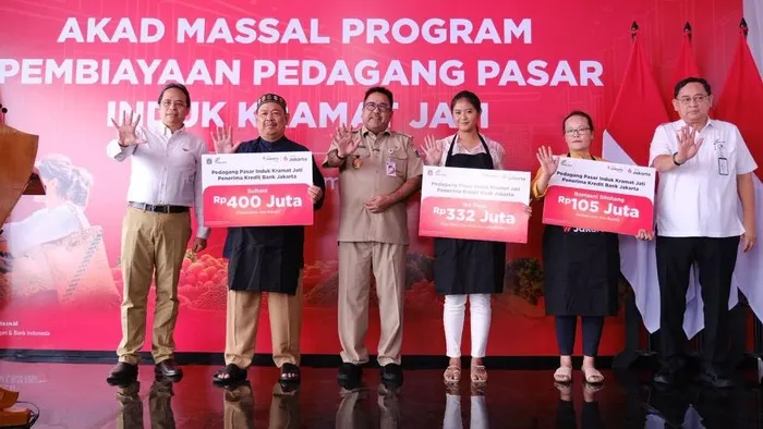 Pemprov DKI Salurkan Pembiayaan Modal Rp 48 Miliar ke 167 Pedagang Pasar Induk Kramat Jati