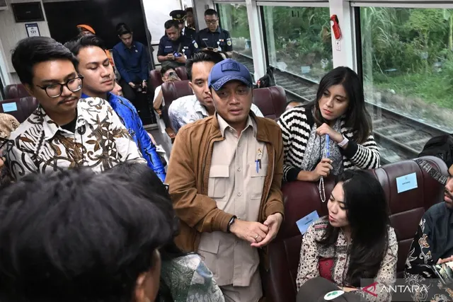 Memahami Pengaruh Dinamika Survei Politik terhadap Sektor Ekonomi Digital