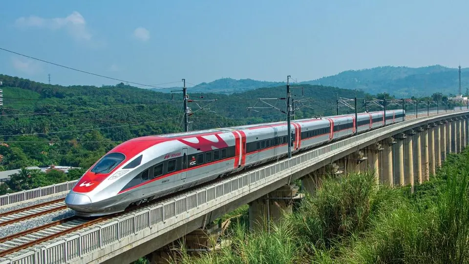 Rencana Perpanjangan Proyek Kereta Cepat ke Jawa Timur Bersama China