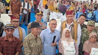 Zulhas Pastikan Bantuan Pangan Beras Berlanjut hingga Desember 2026