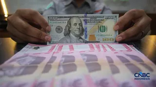 Rupiah Dibuka Menguat, Dolar AS Turun ke Rp17.680