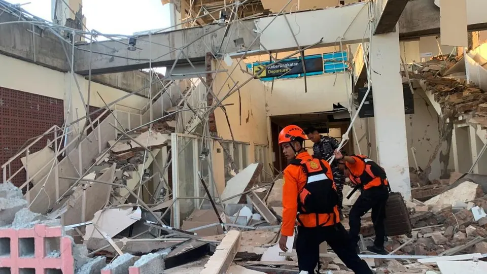 Dampak Gempa Nusa Tenggara Timur Magnitudo 7,7 dan Data Kerusakan Infrastruktur
