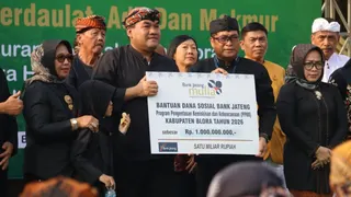 Panduan Tradisi Sedekah Bumi Blora, Sinergi Warga dan Swasta Kumpulkan 15.540 Sega Berkat