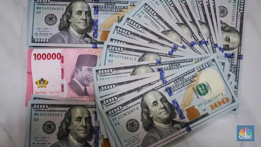 Rupiah Balik Melemah 0,31%, Dolar AS Parkir di Level Rp17.640