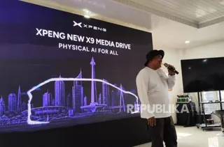 Xpeng Bukukan 937 SPK di GIIAS Tangerang, Menkeu Purbaya Ikut Pakai X9