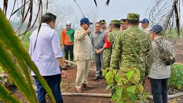 Arahan Prabowo saat Tinjau Penanganan Karhutla di Kalimantan Barat