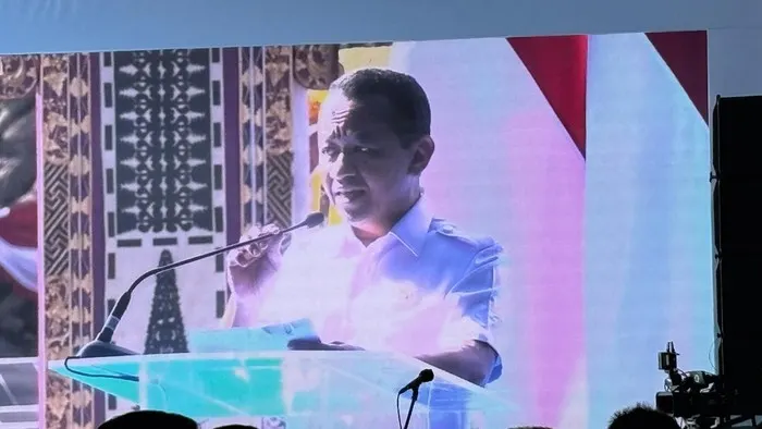 Bahlil Bakal Tawarkan 7 Proyek PLTS ke Swasta, Danantara Siap Ambil Alih Jika Sepi Peminat