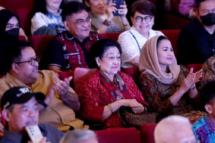 Cara Memonetisasi Konten dari Acara Peluncuran Buku Erros Djarot