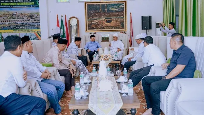 Wali Kota Pekanbaru Gandeng Ulama dan Santri Doakan Penanganan Karhutla