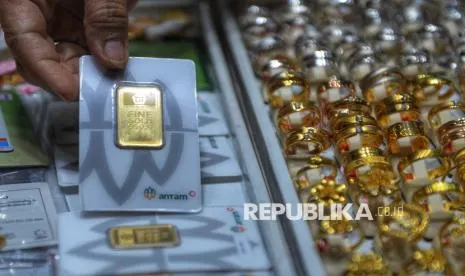 Memahami Pergerakan Harga, Skema Buyback, dan Aturan Pajak Emas Antam