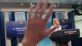 Sekretaris Pers Gedung Putih Karoline Leavitt Mundur pada Akhir Agustus 2026