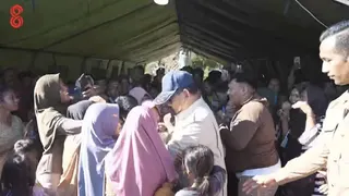 Prabowo Sapa Korban Gempa NTT di Posko Pengungsian Nagekeo