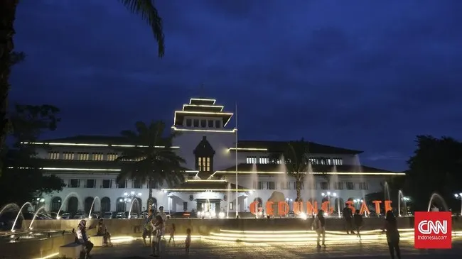 Riuh Suara Dentuman Misterius di Bandung, Pintu dan Kaca Rumah Warga Bergetar