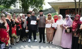 Wali Kota Padang Lepas Bantuan Rendang untuk Korban Gempa NTT