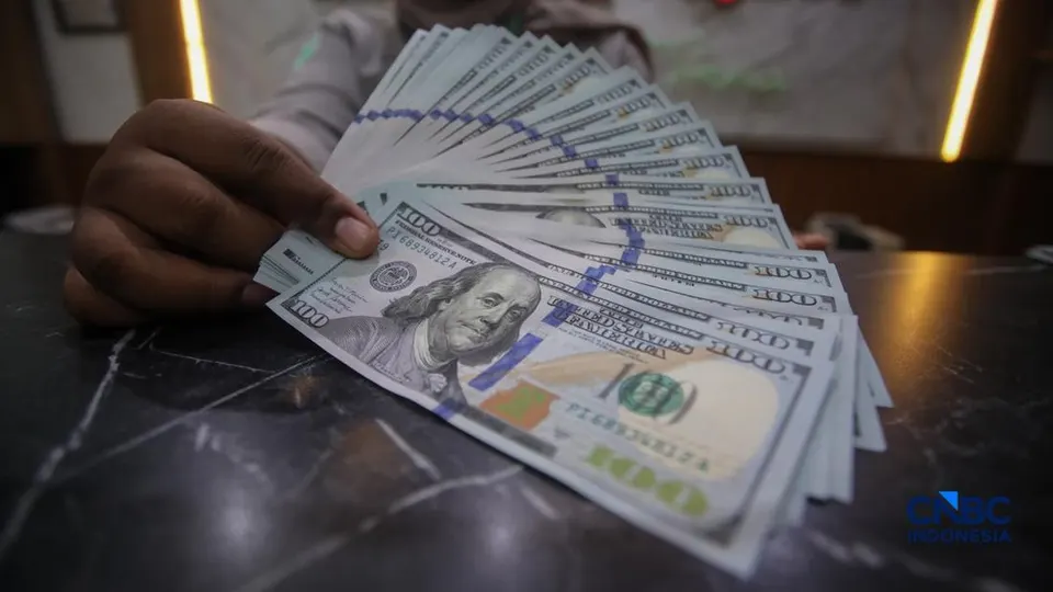 Cara Mengamankan Aset dengan Tabungan Dolar AS untuk Nasabah Ritel